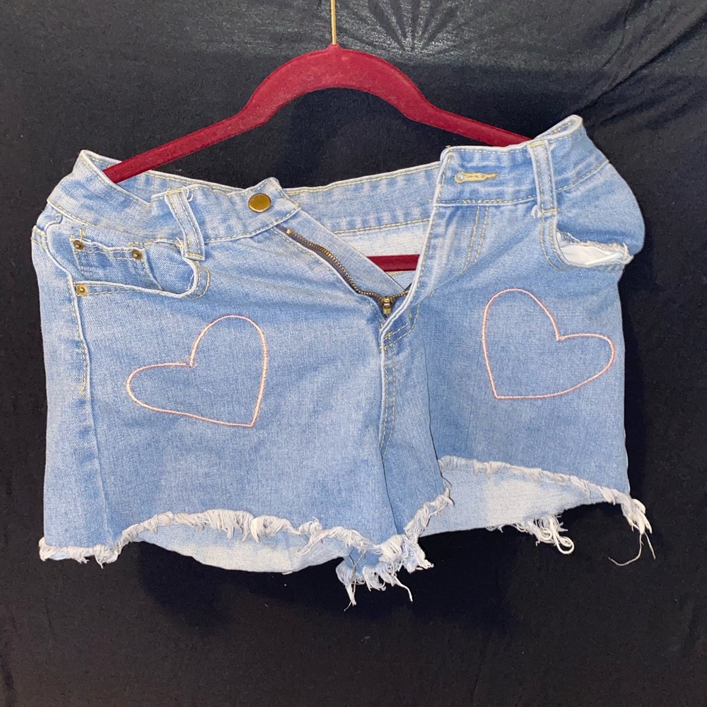 pink heart distressed shorts size medium
